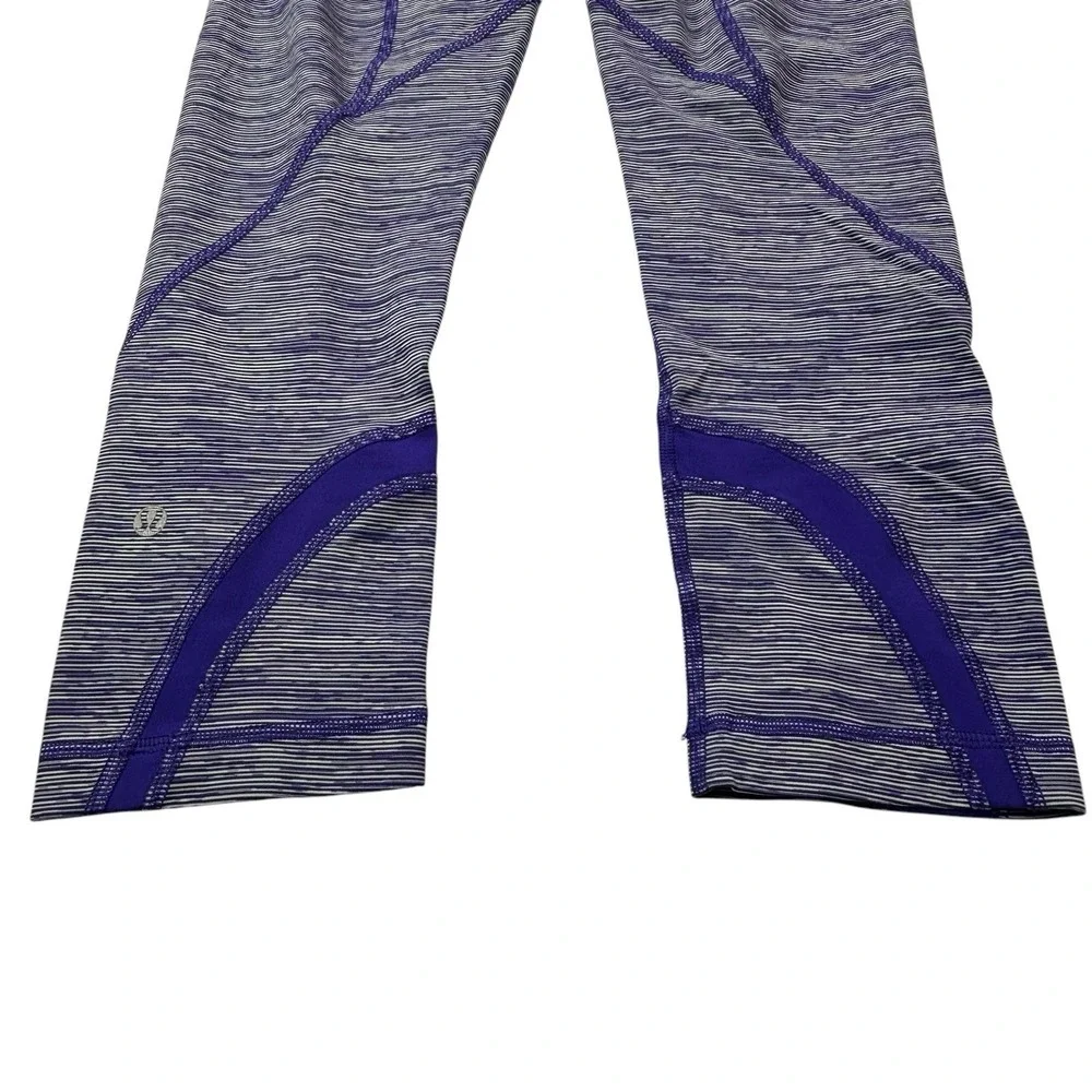 Lululemon Women's Size 6 Run Inspire Crop II Bruised Berry Wee‎ Leggings EUC